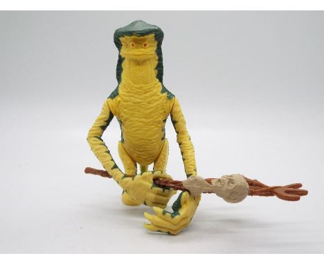 Star Wars, Kenner, LFL - A loose vintage Kenner Star Wars 'Power of the Force - Last 17' action figure 'Amanaman'. The figure