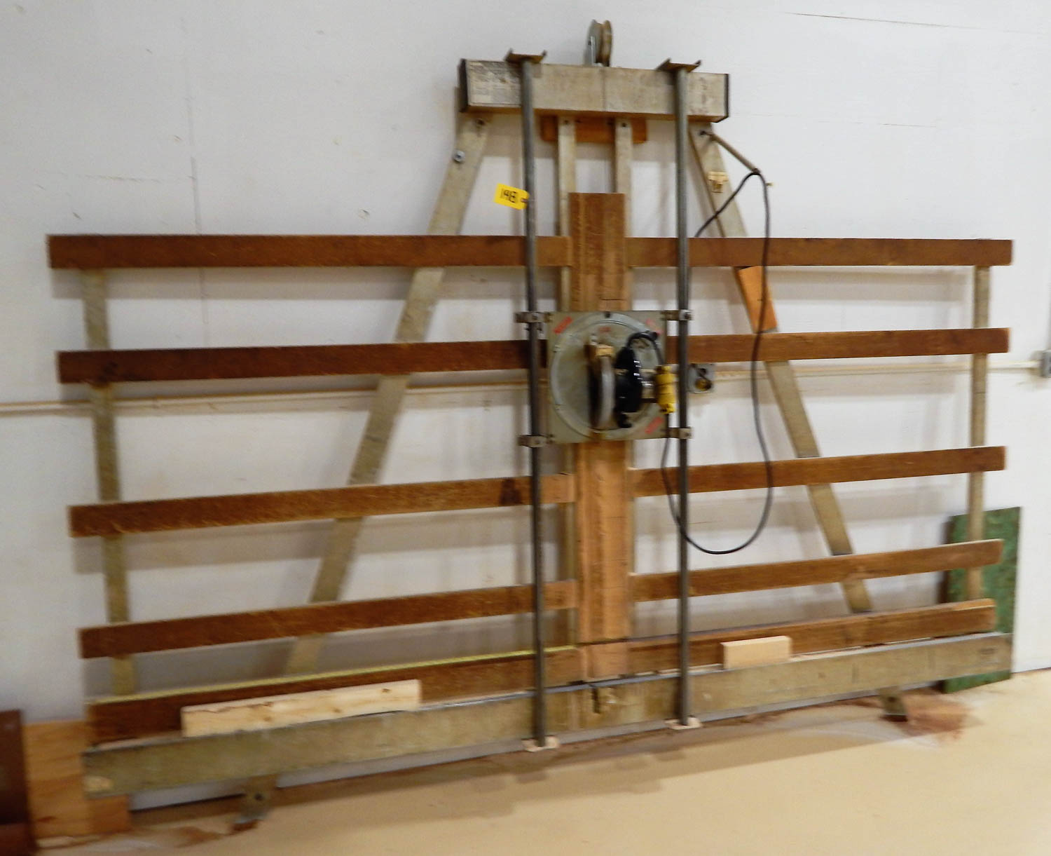 DEWALT MDL. 3486 TYZ PANEL SAW WITH BLACK & DECKER HEAD, 80'' X 120''