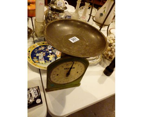 Salter upright scales 