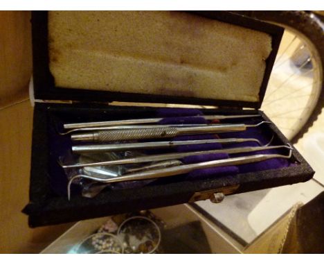 Cased set of dentistry tools