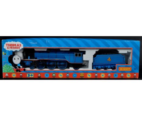 An original Hornby ' Thomas &amp; Friends ' 00 gauge model railway trainset locomotive engine No. R383 ' Gordon '. The model 
