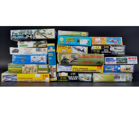 A large collection of assorted plastic model kits of Military interest. Various scales and makers to include; PM Model 1/72 L