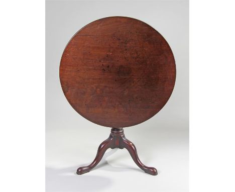 George III mahogany occasional table, the circular snap top above a turned gun barrel column and cabriole legs, 80cm diameter
