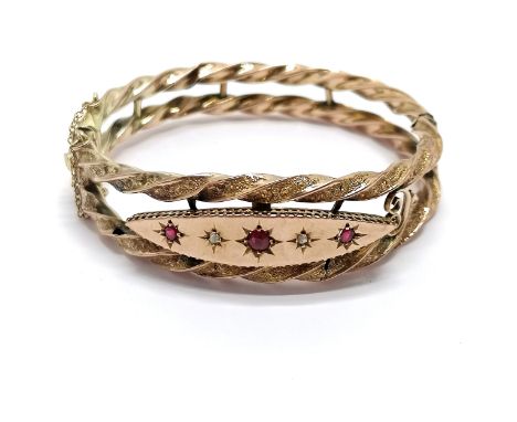 Antique 9ct Chester hallmarked gold bangle set with red stones &amp; diamonds - 6cm diameter &amp; 12.1g total weight ~ 1 sto