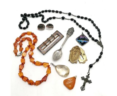 Qty of jewellery inc amber necklace (48cm) &amp; pendant - total weight (2) 18g, rosary, antique enamel buckle, silver marked