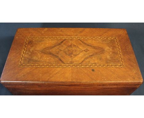 19th mahogany box containing mahjong solitaire set