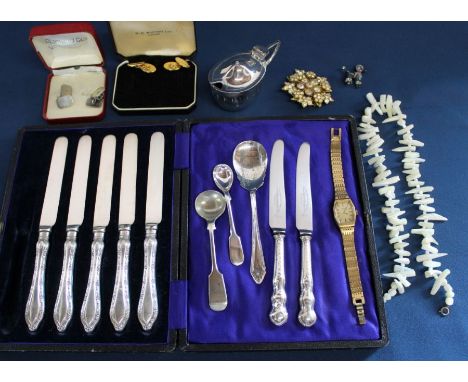 Cased set of 6 silver handled tea knives Birmingham 1893, 2 silver handled tea knives, plated mustard pot, mustard spoon mark