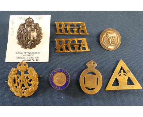 Royal Flying Corps cap badge, 2 x Royal Garrison Artillery shoulder titles, On War Service 1914,1915 &amp; 1916 badges, Coven