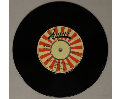THE ITALS - DON'T THROW IT AWAY 7" (GIANT RECORDS - GN 12). Choice 7" from The Itals c/w Make Up Your Mind (GN 12). The recor