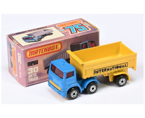 Matchbox Superfast 30d Leyland Articulated Truck - blue Tractor Unit with red windows, dark yellow plastic grille, yellow tra