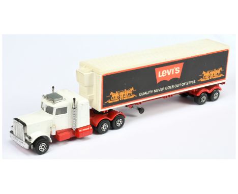 Matchbox Super Kings K-31 Peterbilt Articulated Truck &amp; Refrigerated Trailer "Levi's" - white Tractor Unit with bare meta