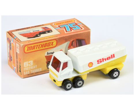 Matchbox Superfast 63b Freeway Gas Tanker "Shell" - white Tractor Unit with RED WINDOWS, Trailer has lemon yellow plastic cha