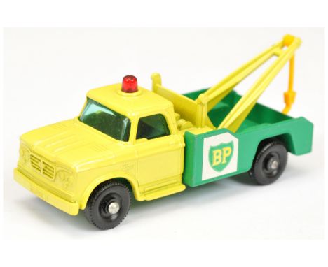 Matchbox Regular Wheels 13d Dodge Wreck Truck - UNLISTED STANNARD CODE WITH YELLOW PLASTIC HOOK, BP labels - Excellent Plus U