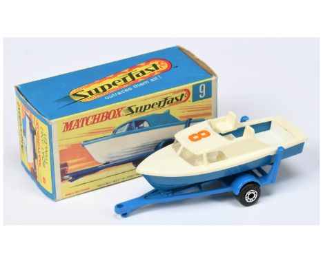 Matchbox Superfast 9a Cabin Cruiser &amp; Trailer - Twin Pack Issue&nbsp; - white plastic boat with blue hull, racing number 