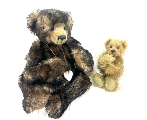 Two vintage teddy bears 