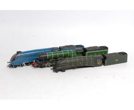 A Hornby 4-6-2 LNER green 'Flying Scotsman' engine and tender (VG), a LNER blue 'Mallard' engine and tender (VG), and engine 