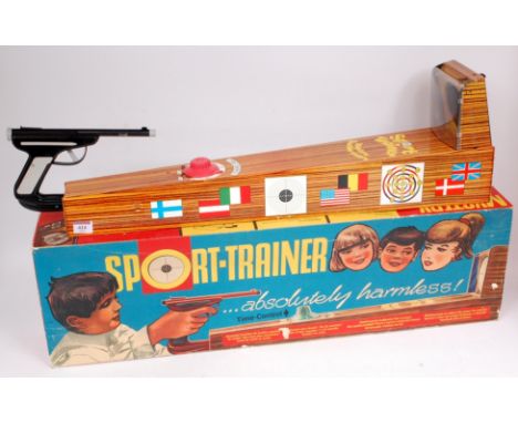 Technofix (Germany) No.318 tinplate Sport-Trainer Shooting Gallery, with clockwork timer, gun and target, in working order, i