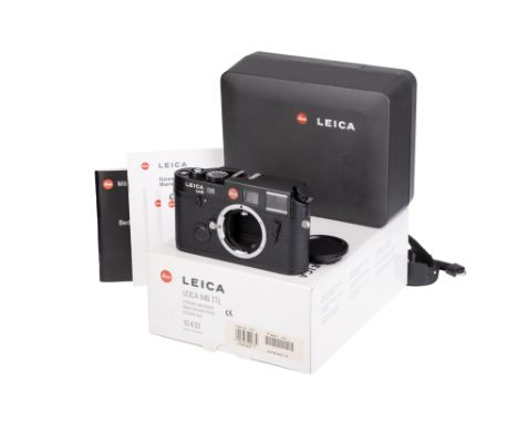 A Leica M6 0.72 TTL Rangefinder Body, 2001, black, serial no. 2755613, body, F-VG, shutter working, some fungal markings to t