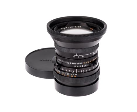 A Carl Zeiss Distagon T* CF f/4 40mm Lens, Hasselblad V mount, black, serial no. 7207082, body, VG-E, elements, shutter worki