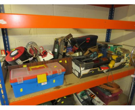 ONE SHELF OF TOOLS AND DIY ITEMS ETC INCLUDING BOSCH ELECTRIC DRILL, EXTENSION LEAD, INSPECTION LAMP, GREEN HOUSE FAN HEATER 