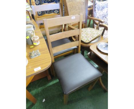 PAIR OF MID WOOD FRAMED LADDER BACKED DINING CHAIRS WITH LEATHERETTE SEATS