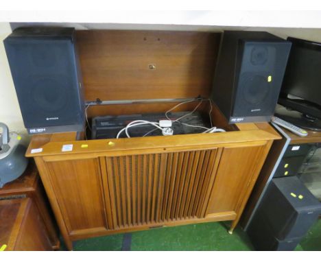 HITACHI MX-W01 CASSETTE AND CD DECK (NEEDS ATTENTION), PAIR OF HITACHI SPEAKERS, TOGETHER WITH A VINTAGE AUDIO CABINET, ORIGI