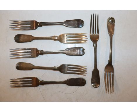 Seven various silver forks, approx. total weight 542gms 