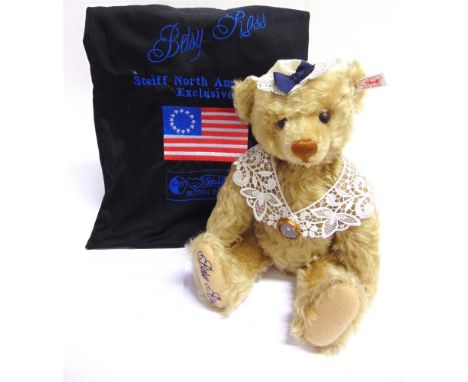 A STEIFF COLLECTOR'S TEDDY BEAR, 'BETSY ROSS'  (EAN 666940), off-white, with growler, limited edition 786/1776, with certific