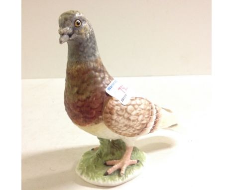 GOEBEL PIGEON. H15CM    