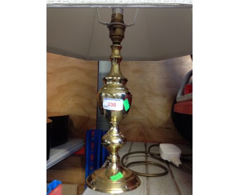 BRASS TABLE LAMP