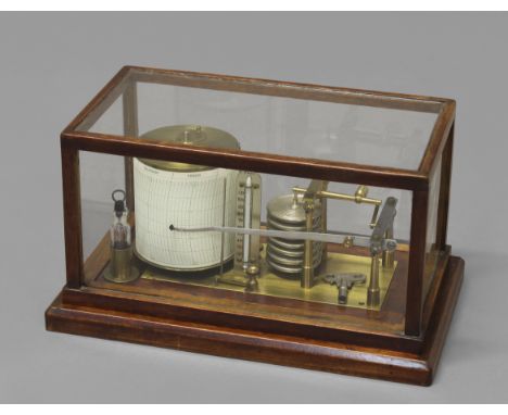 AN EDWARDIAN OAK CASED BAROGRAPH, brass-mounted with silvered bellows and Fahrenheit thermometer, with key, length 33cm