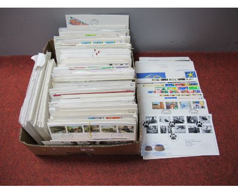 G.B. First Day Covers. Hundreds 1970's-2008 typed and hand written. Commemorative and definitive, some better items noted. 