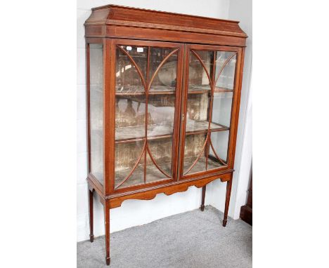 An Edwardian Inlaid Mahogany Display Cabinet, with caddy top and on square supports, terminating on spade feet, 105cm by 34cm