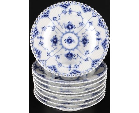 Royal Copenhagen Musselmalet Vollspitze 8 Suppenteller 1079, full lace soup plates 1st choice,Porzellan, Dänemark, mit grüner