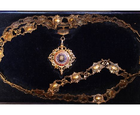The Banbury and District Licensed Victuallers Association: a silver gilt and enamel chain of office, bears date of Birmingham