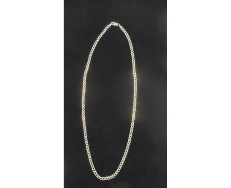 9ct gold flat curb chain necklace with lobster claw clasp stamped 375 Italy, L51cm 6.2g 