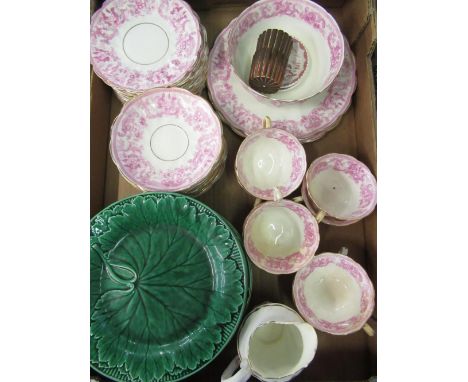 Victorian Wedgwood collection of thirteen green glazed leave moulded side plates D20cm, late C19th early C20th Staffordshire 
