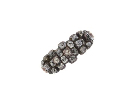 A late Georgian gold and silver, old-cut diamond cluster dress ring, estimated total diamond weight 0.30ct, ring size Q, 2.9g