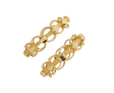 Two high carat gold openwork band rings, ring sizes K1/2 and L, 5.1gOverall good conditionWidth of rings 5.9mmSome light mark