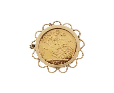 Elizabeth II, a gold full sovereign coin, dated 1978, within a 9ct gold brooch mount, length 2.9cm, total weight 10.6gOverall