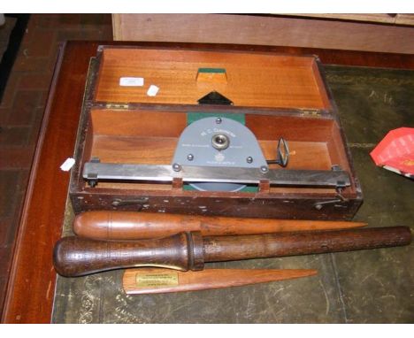 A Hilger &amp; Watts M.C. clinometer, boxed etc.