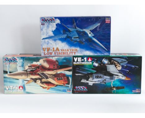 This is a set of three&nbsp;SUPER DIMENSIONAL FORTRESS MACROSS&nbsp;model kits released in&nbsp;JAPAN&nbsp;by&nbsp;HASEGAWA. 