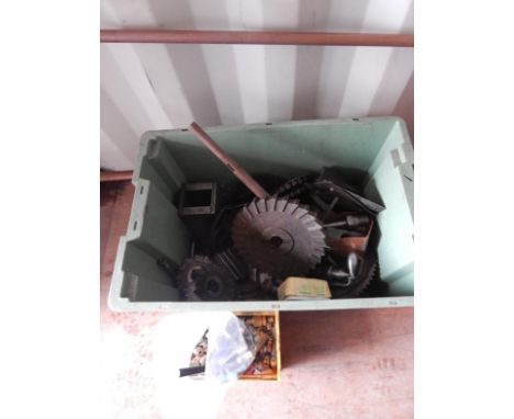 Miscellaneous bits and tools, cogs, heavy duty workings, live steam pieces, mechanical cog workings, etc, various dimensions,