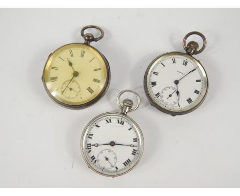 A Victorian silver open faced keyless wind gentleman's pocket watch, enamel dial bearing Roman numerals subsidiary seconds di