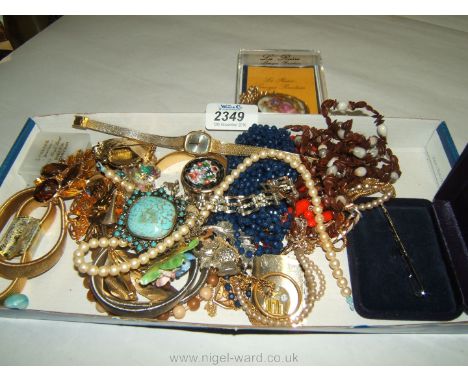 Miscellaneous Costume jewellery and a ladies Timex watch.