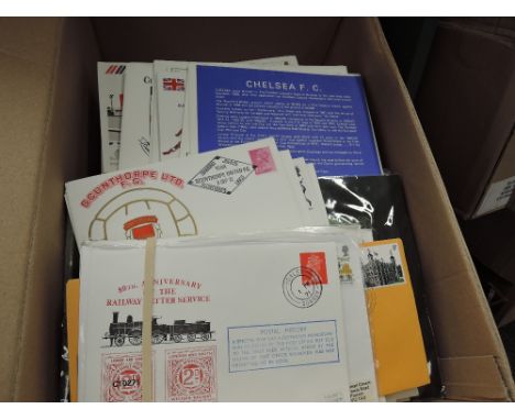 GB - BOX OF FIRST DAY COVERS AND EVENT COVERS 1970's ONWARDS   Box with several hundred first day covers along with various e