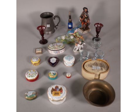 Collectables, including; a quantity of 20th century ceramic trinklet boxes, a Crown Staffordshire figure of a hummingbird, gl