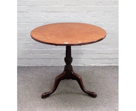 A George III mahogany tripod occasional table with circular snap top on turned and spiral fluted column, 80cm diameter x 69cm