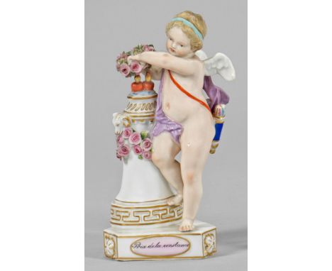 Devisenkind Dreiseitiger Sockel mit Rosetten, bez. "Prix de la constance". An einer Säule mit feinplastischer Rosengirlande u