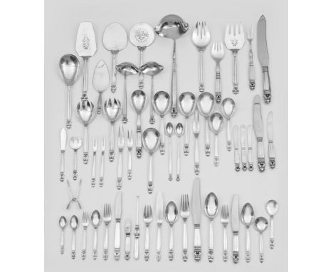 Umfangreiches Georg Jensen-Tafelbesteck "Acorn" für 12 Personen.Silber. 265-tlg.; 12 Tafelmesser, 12 -gabeln, 12 Speisemesser